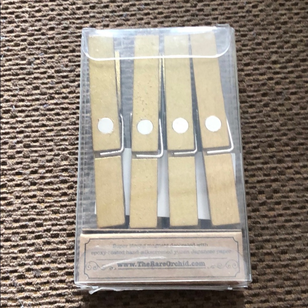 NWT Clothespin magnets - Picture 2 of 4